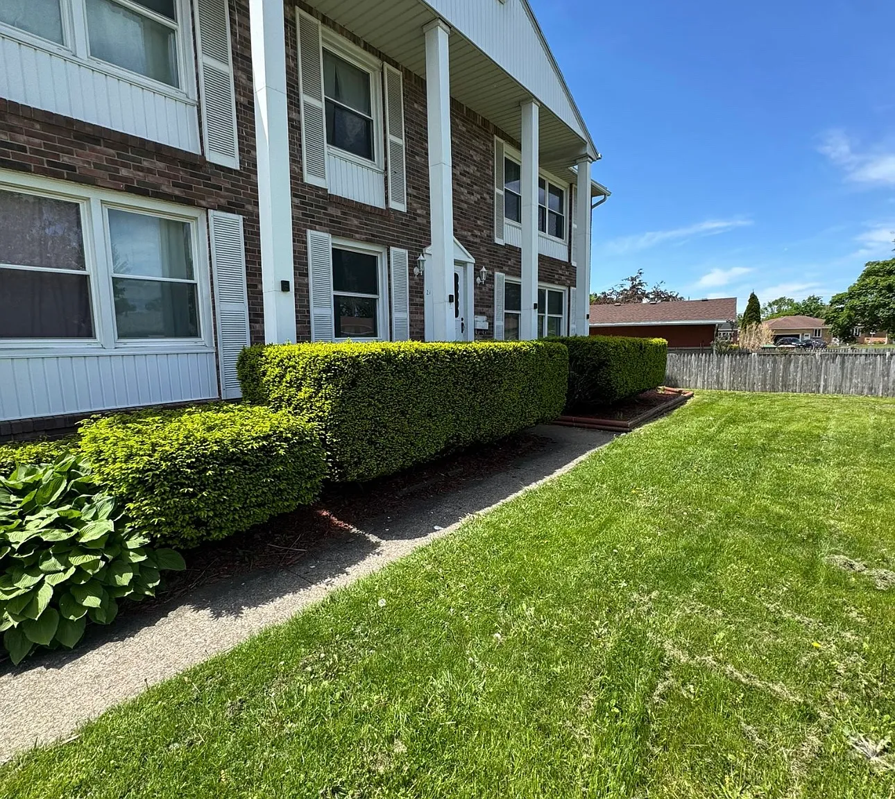 21 Yorktown Rd — Photo 1