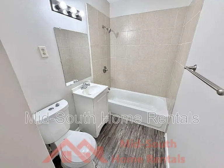 3191 Parham St — Photo 15