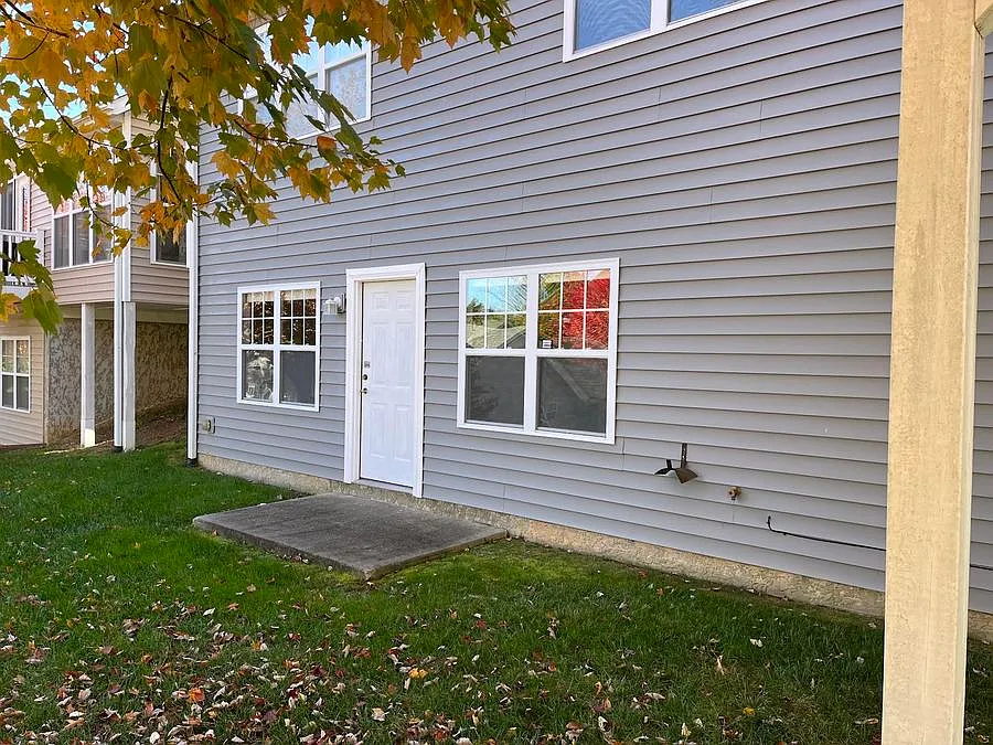 2 bed, 1850 sqft, $2,495 — Photo 3