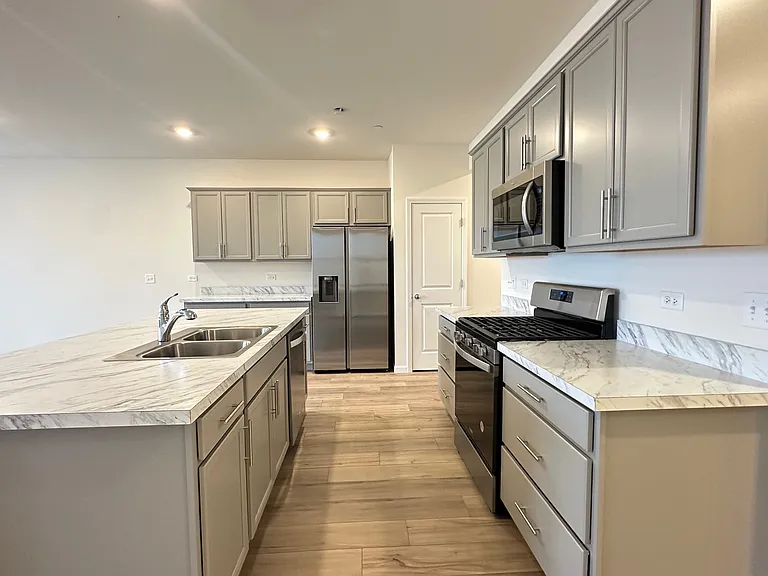 2204 Horseshoe Cir — Photo 8