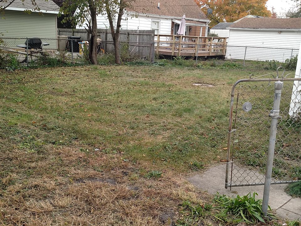 2nd image of 159 S Gladstone Ave