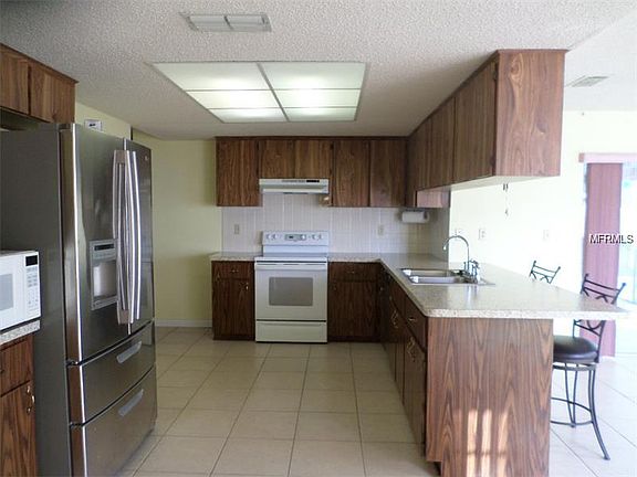 5th image of 5916 Berkford Dr
