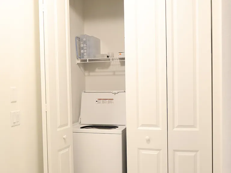 Laundry - 1st floor