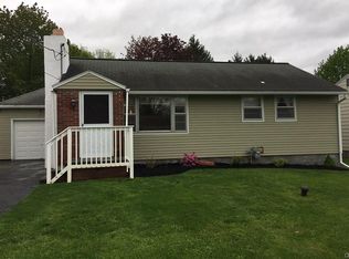 112 Bury Dr, Syracuse, NY 13209