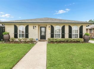 1112 Giuffrias Ave, Metairie, LA 70001