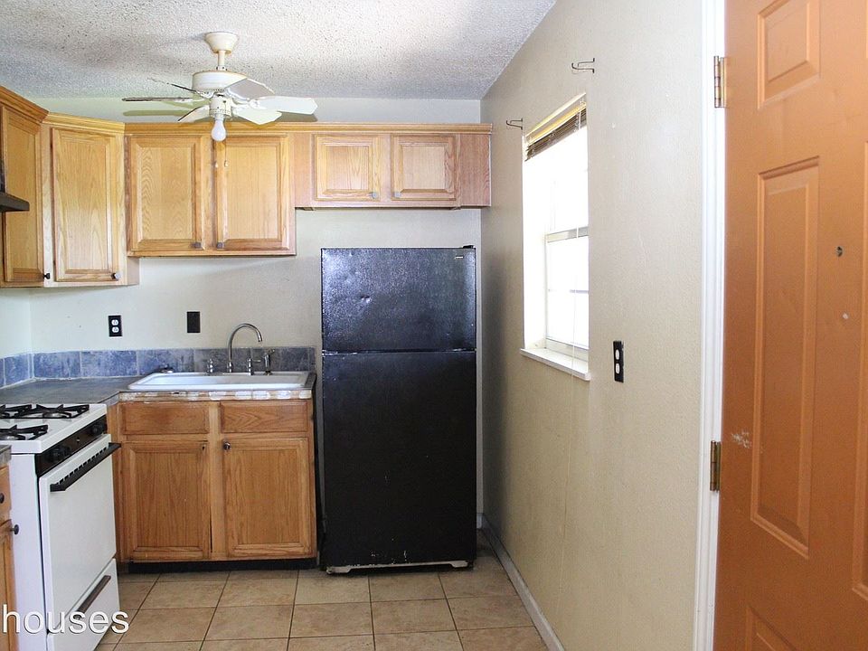1st image of 1312 Louisiana St APT 10