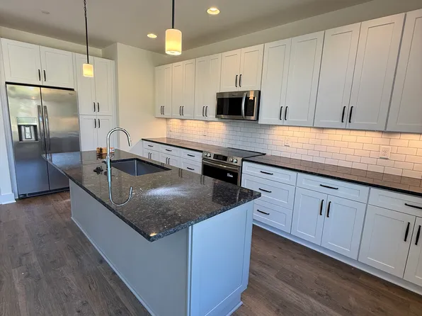 3133 Long Blvd #202, Nashville, TN 37203