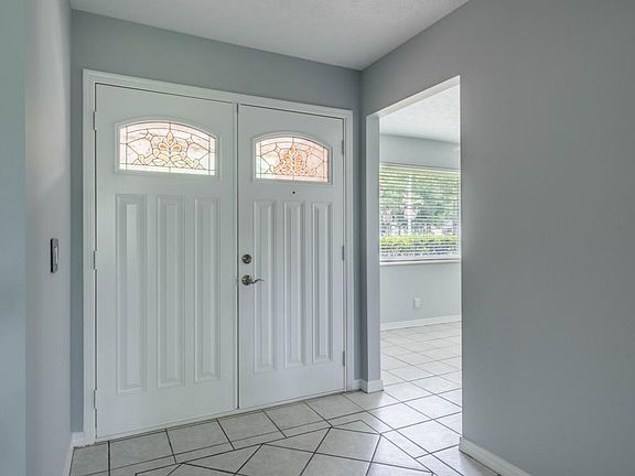 655 Custer Cir-5