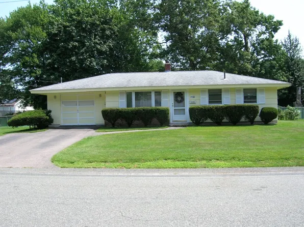 101 Norman Rd, Brockton, MA 02302