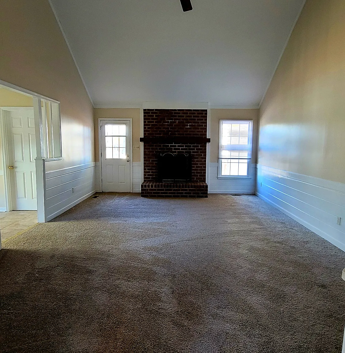 3 bed, 1525 sqft, $1,895 — Photo 2