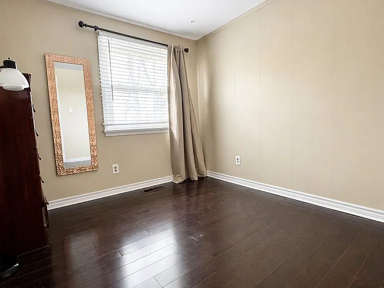 50 Eden Park Dr — Photo 11