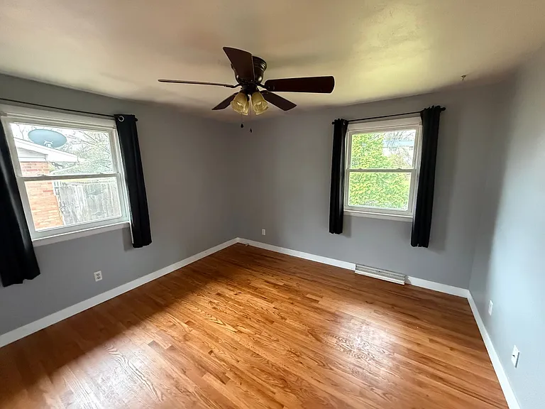 211 Bourn Ave — Photo 11