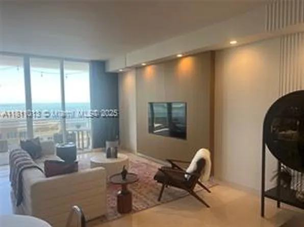 901 Brickell Key Blvd, Miami, FL