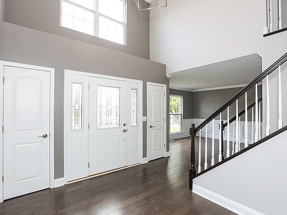 3rd image of 2007 Kingsbury Estates Dr