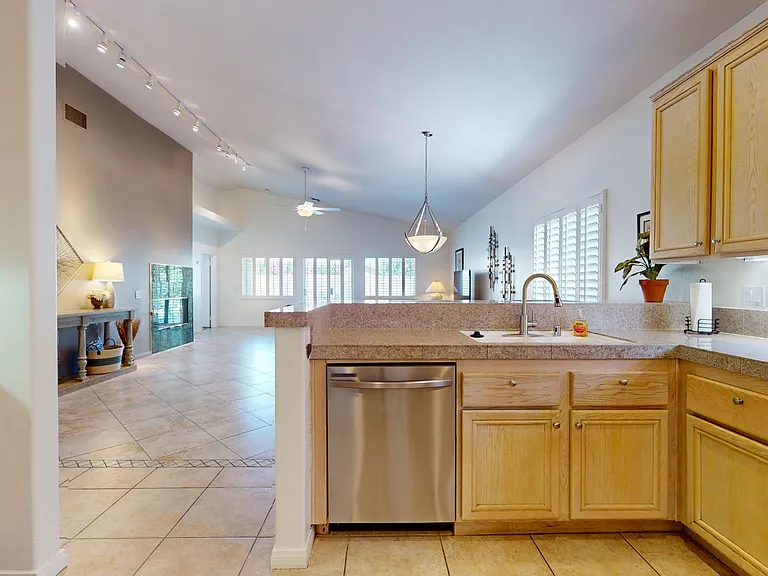45576 Whistler Ct — Photo 17