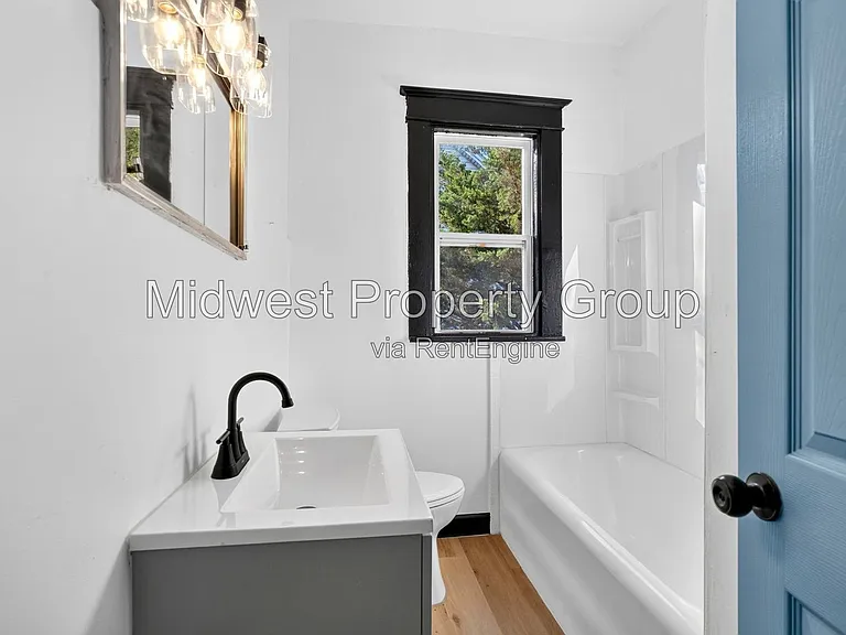 11560 Old Halls Ferry Rd — Photo 21