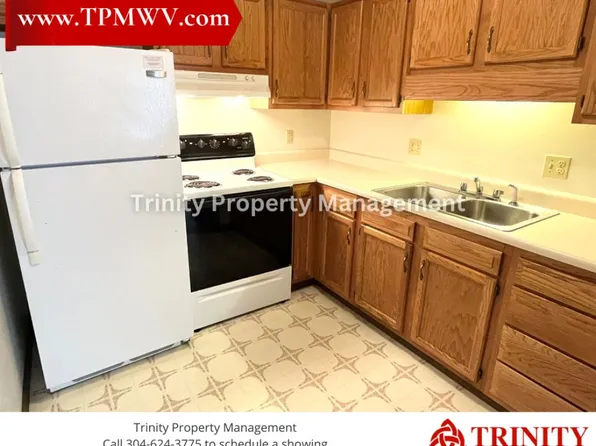 1419 W Pike St APT E, Clarksburg, WV 26301