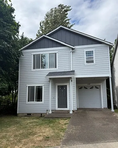 157 NW Marshall Dr Photo 1