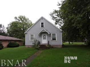 301 E 6th St, Gridley, IL 61744