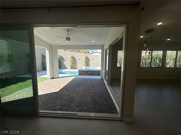 5th image of 797 Marifield Ct