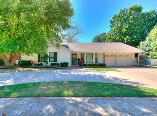 2502 S Berry Rd, Norman, OK 73072