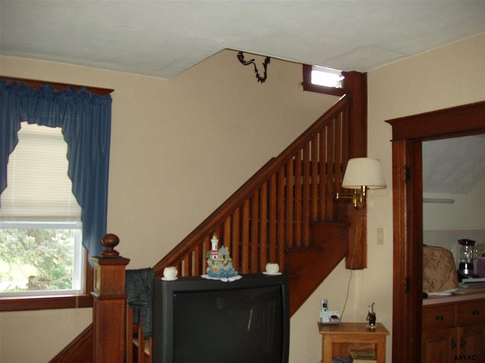 1555 Jacobs Mill Rd, Hanover, PA 17331 Zillow