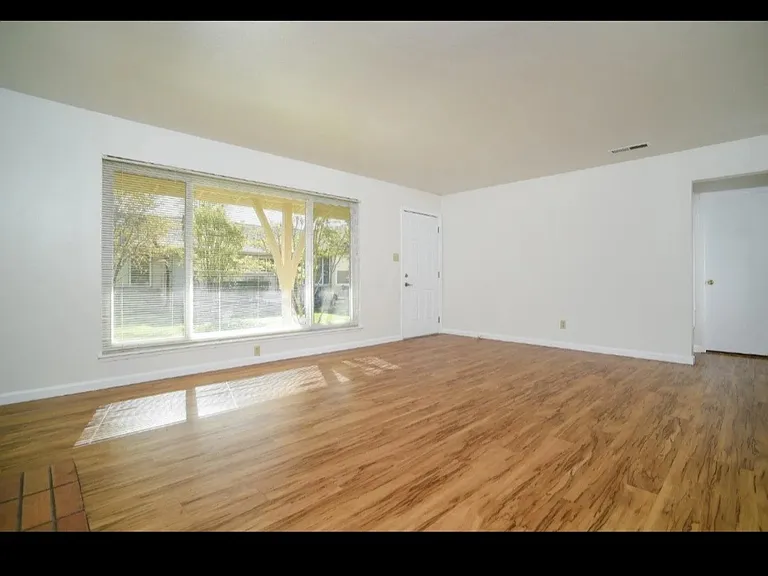 3812 El Camino Ave #3812 — Photo 9