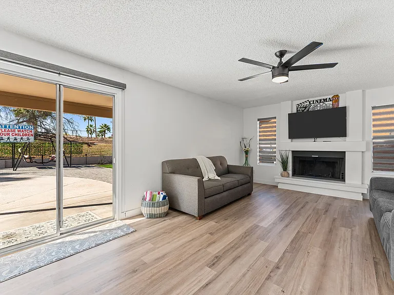 11417 W Orange Blossom Ln — Photo 41