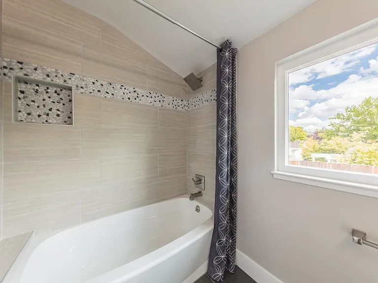 6780 Mount Pakron Dr — Photo 16