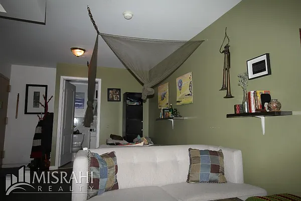 Rented by J Misrahi Realty Corp | media 11