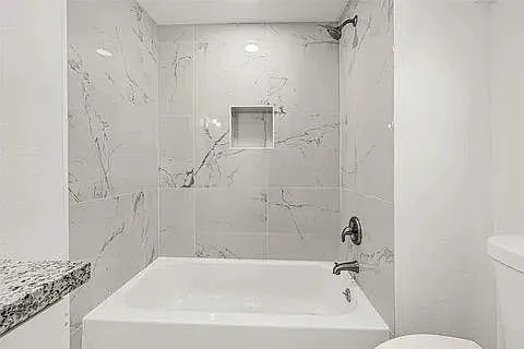 7926 Hudson St — Photo 11