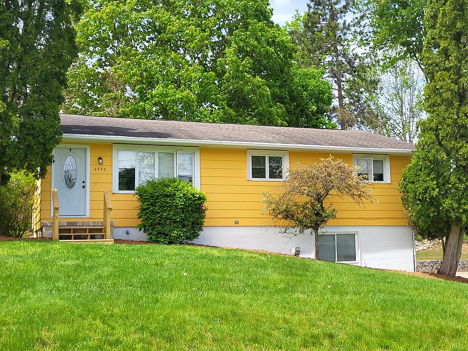 1st image of 4250 Lancashire Dr