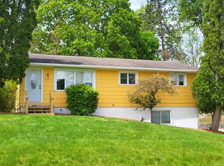 4250 Lancashire Dr, Jackson, MI 49203