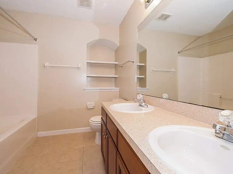 2817 Alaskan Way — Photo 15
