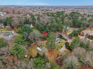 76 Laurel Ln, South Kingstown, RI 02892