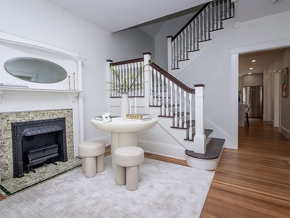 3rd image of 109 Lake View Ave