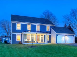 301 Meadow Ln, Middletown, RI 02842
