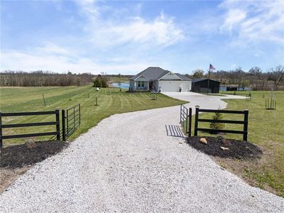 20410 207th St, Tonganoxie, KS, 66086