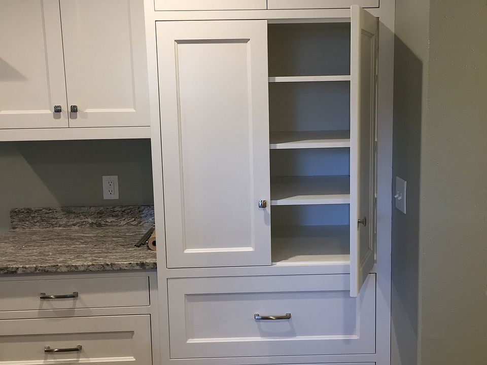 Kitchen custom cabinetry