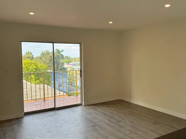 309 S Royal Poinciana Blvd APT 403, Miami Springs, FL 33166