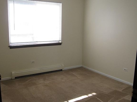 3rd image of 1077 Dickens Way APT F
