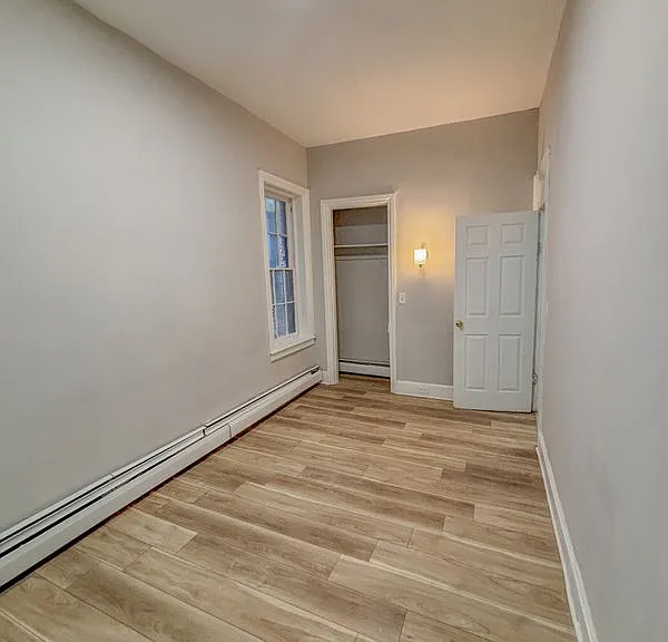 2425 5th Ave #2 — Photo 3