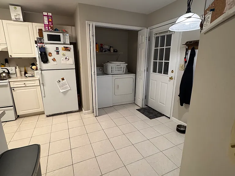 102 N Gordon Ln — Photo 3