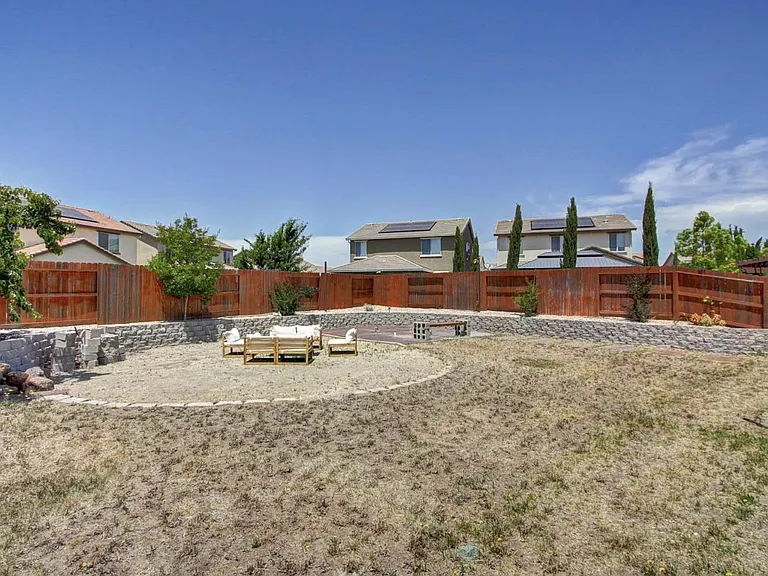 Edington Dr — Photo 33
