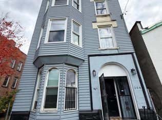 204 1st St #3, Troy, NY 12180
