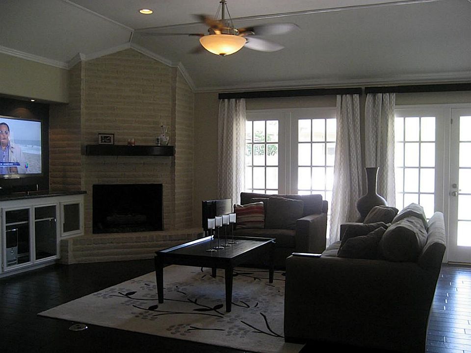 Welcome! Living Room