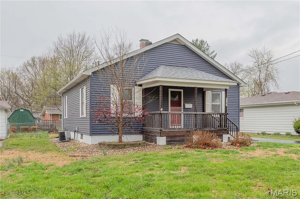 326 Spencer St photo 1