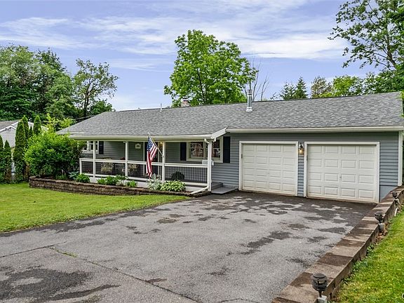 3rd image of 205 Garrett Dr