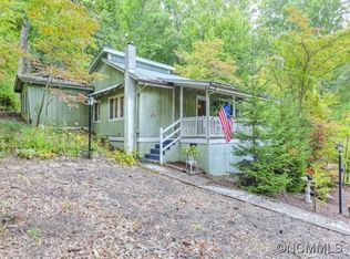 741 County Rd, Waynesville, NC 28785