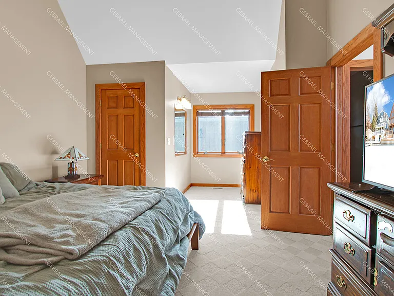 14292 Westman Dr — Photo 25